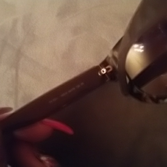 TORY BURCH SUNGLASSES ..BEAUTIFUL COLORS N LOOK - Picture 4 of 6